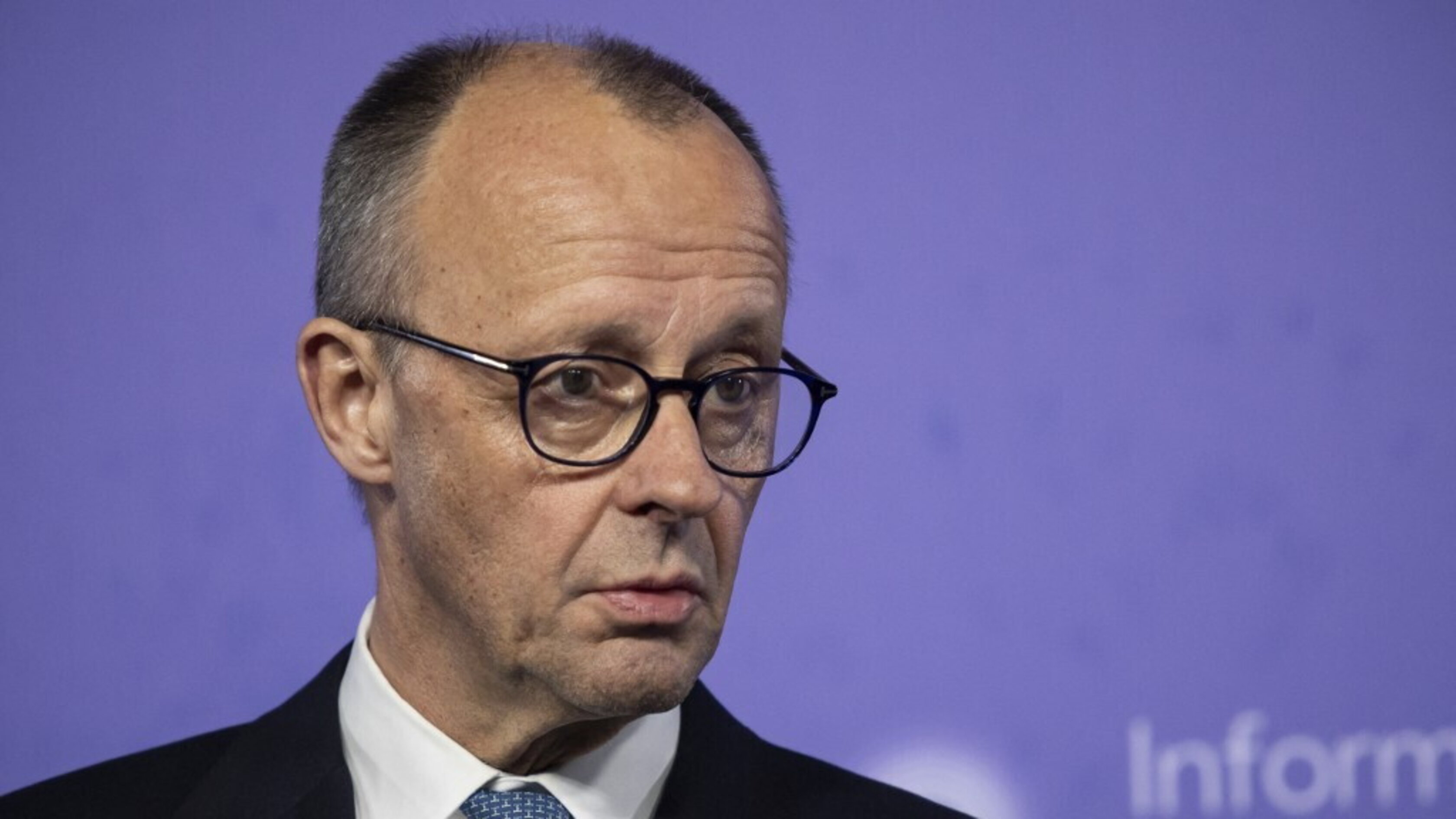 Merz a Kiev a sorpresa: "Se non fermiamo la Russia colpirà anche noi"