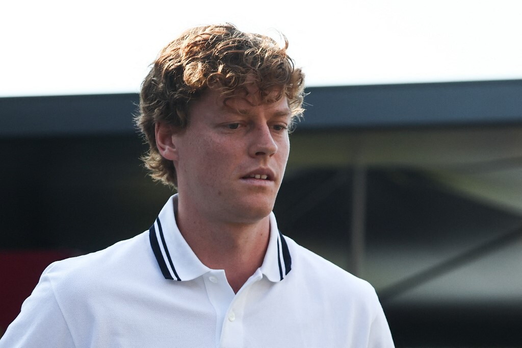 Sinner salta anche Shanghai per il ginocchio, ma resta numero 1 al mondo: la nuova classifica ATP
