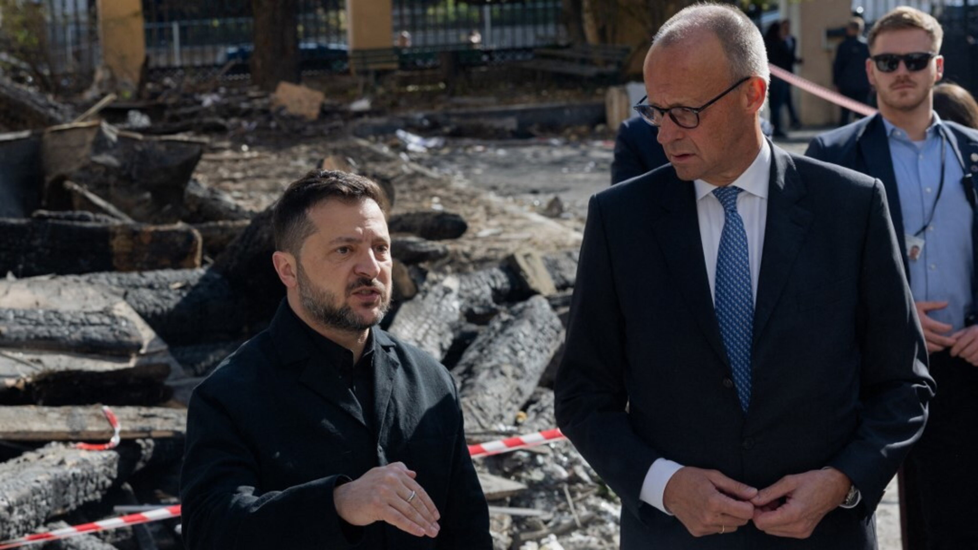 Germania, allarme 007: «guerra ombra della Russia». Estonia sposta truppe al confine