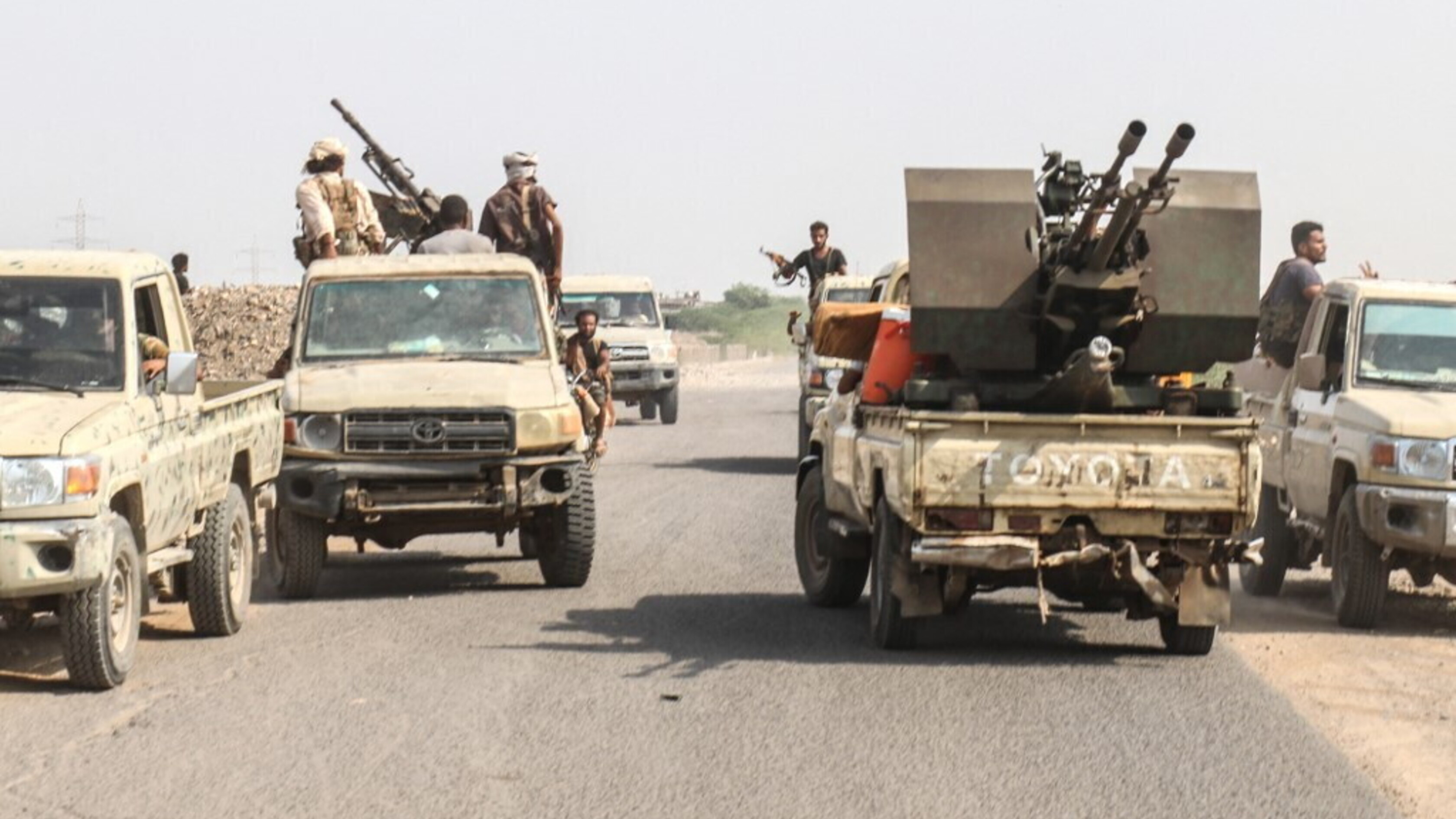 Yemen, forze governative riprendono il controllo di Bab el Mandeb