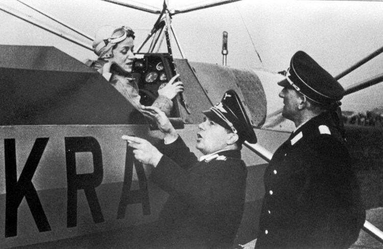 Melitta von Stauffenberg pilota dei record che Göring decorò e fece diventare ariana