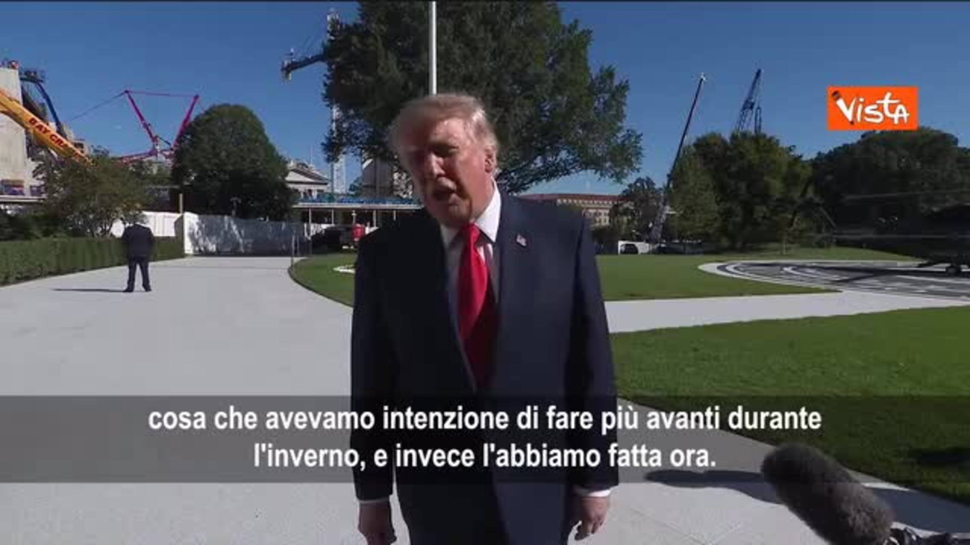 Trump su vandalismi alla Reflecting Pool: Solo gente malata fa cose del genere