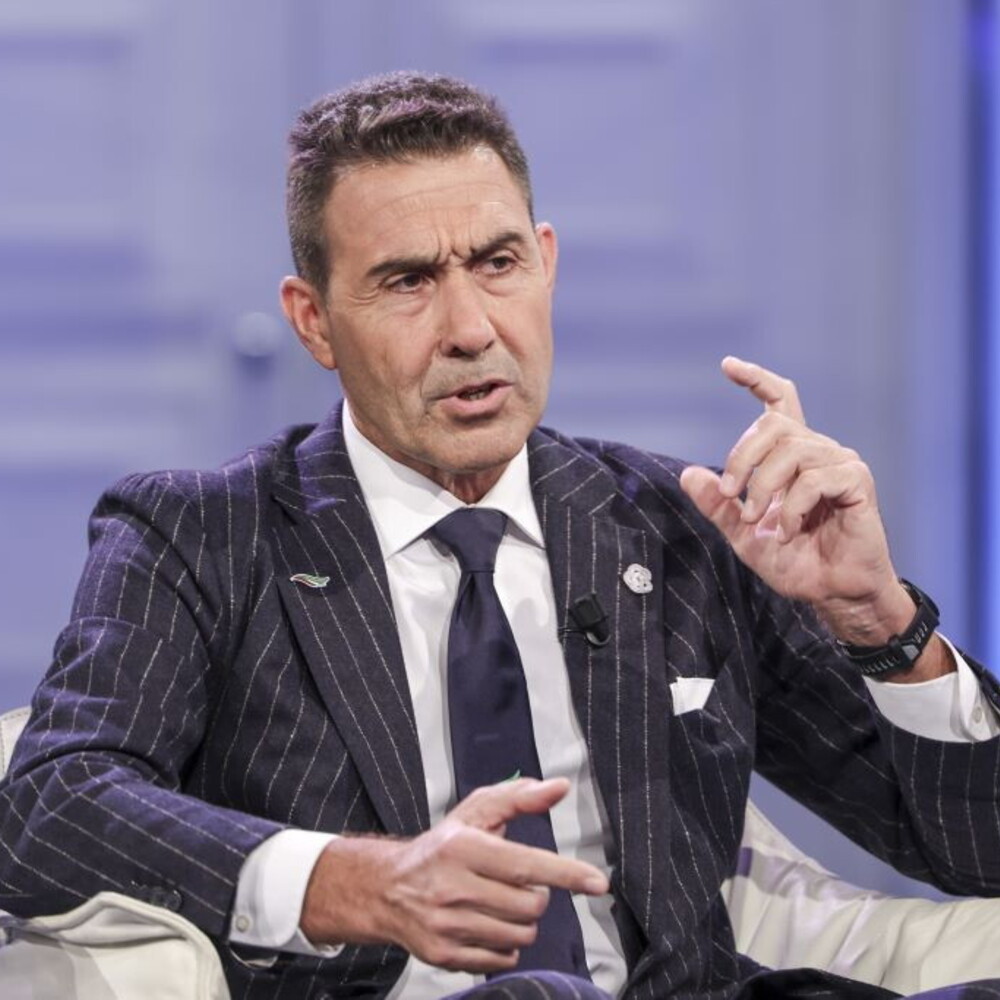 Copertina: Supermedia: FdI recupera consensi, il Pd in calo. Vannacci frena ancora