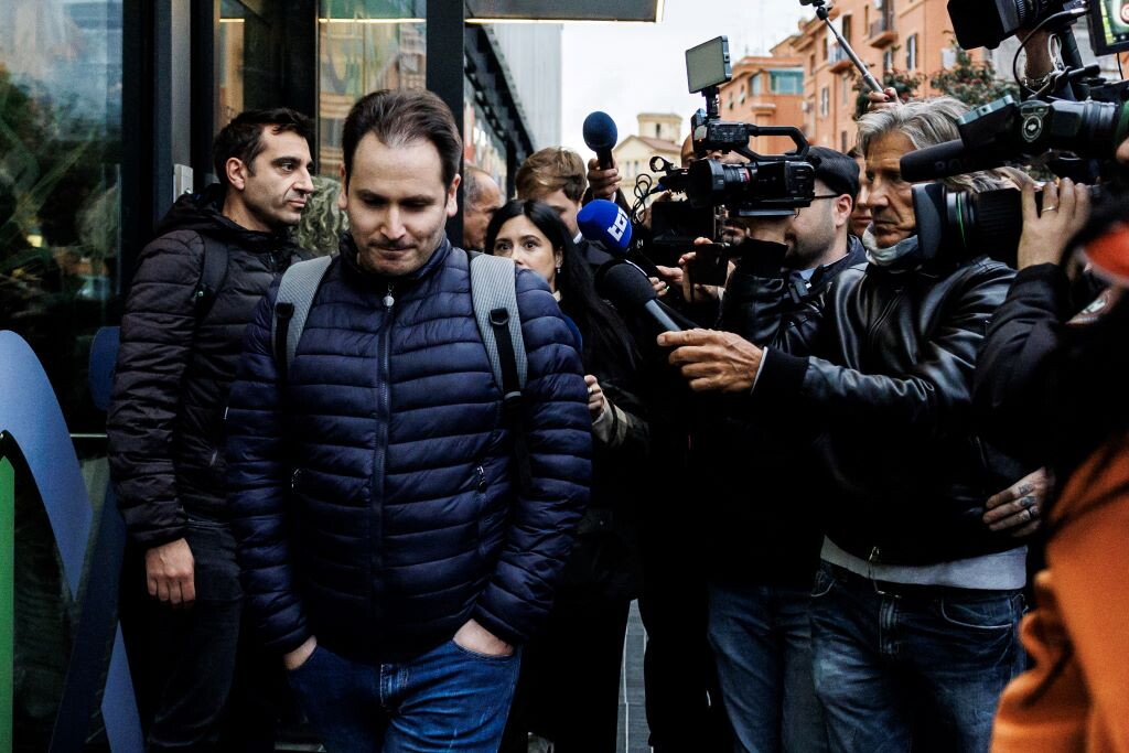 Garlasco, il ‘silenzio’ della famiglia Poggi e l’offensiva di Sempio sull’impronta 33