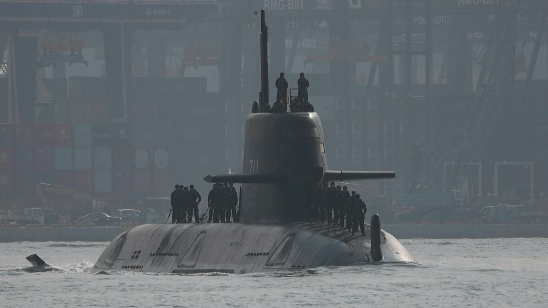 Taiwan lancia il primo sottomarino di produzione nazionale, al via i test in mare