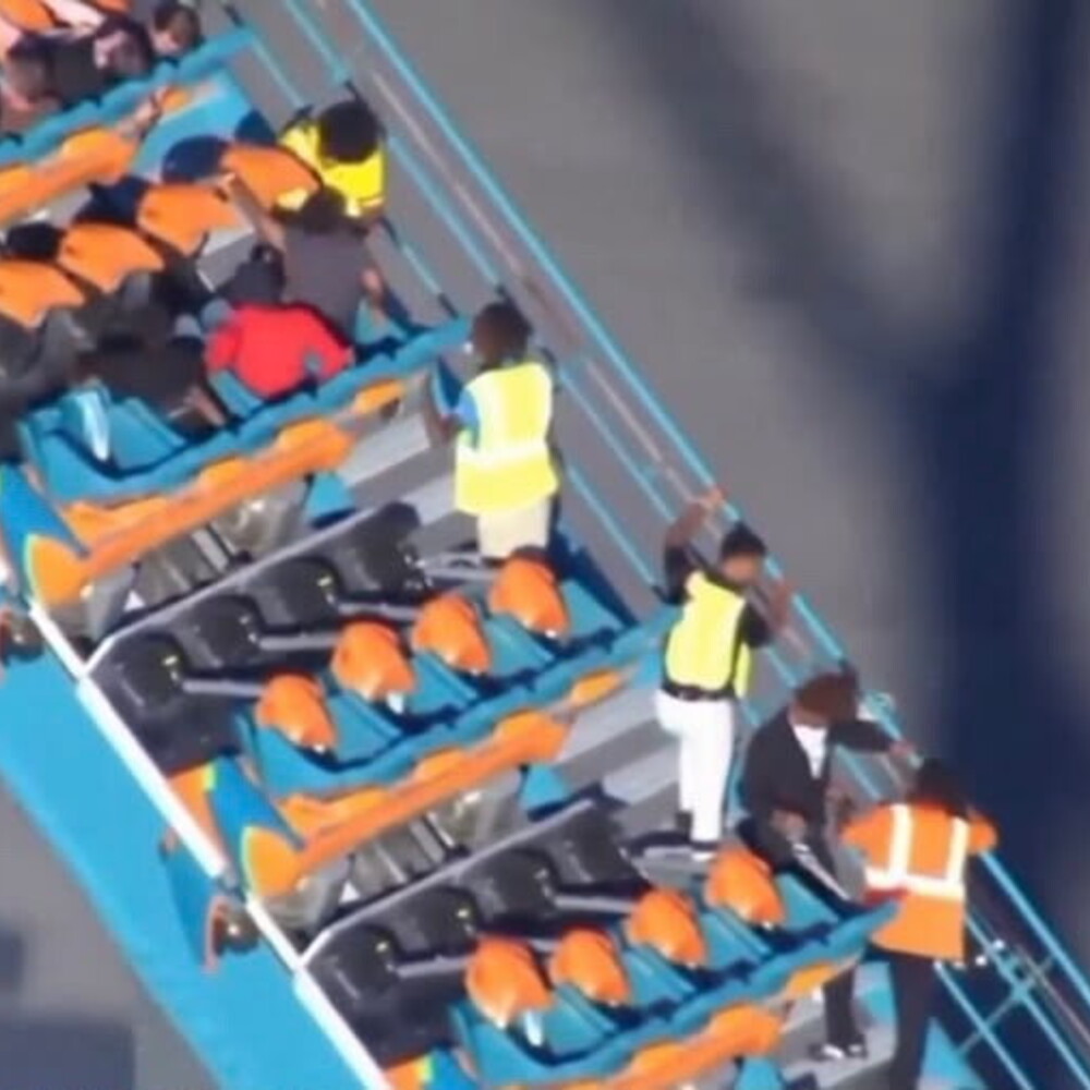 Anteprima: Six Flags Over Georgia, uomo muore sulle montagne russe Goliath: feriti evacuati a piedi