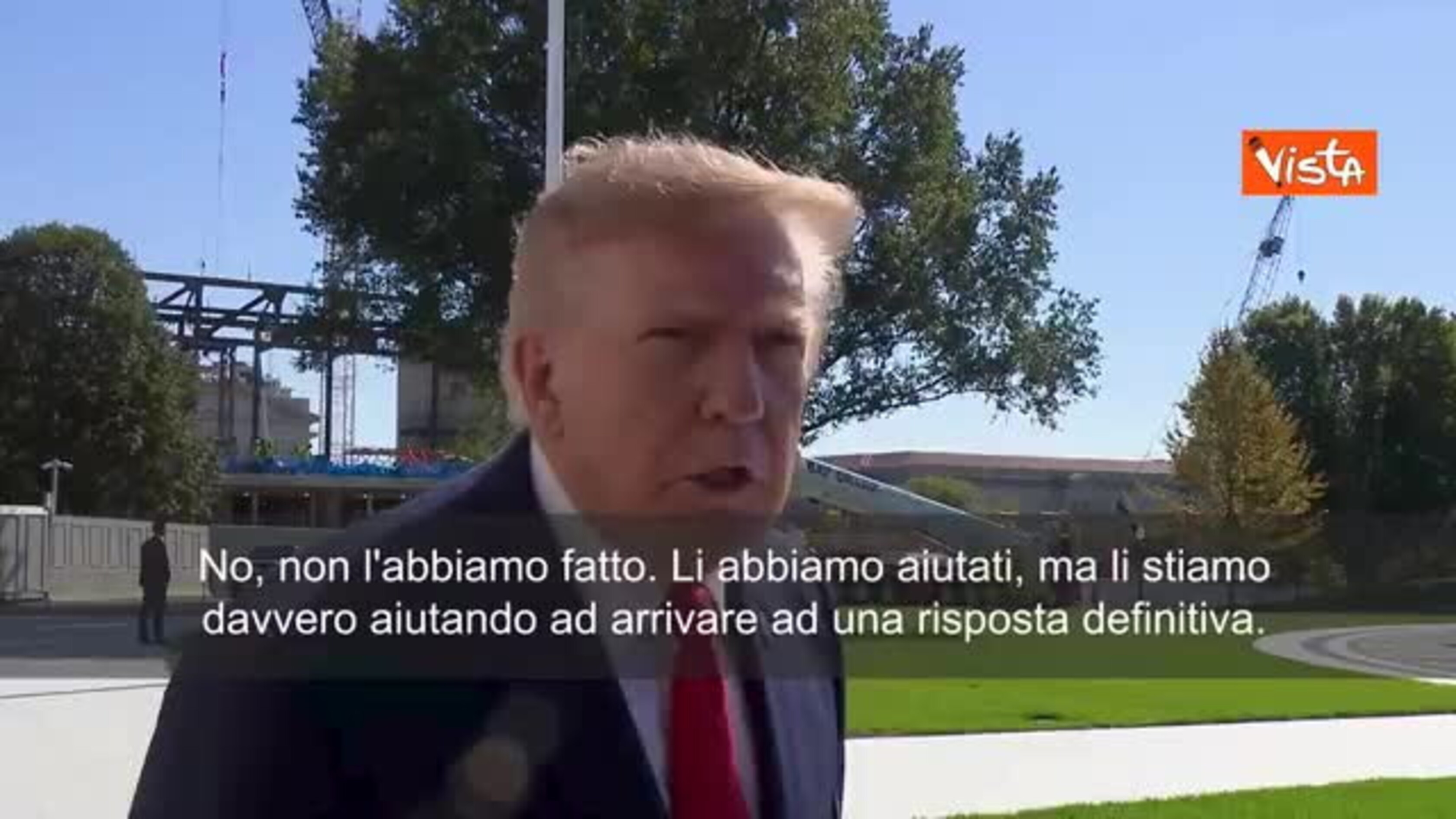 Trump: continuiamo a condividere intelligence con Kiev, lavoriamo per la pace