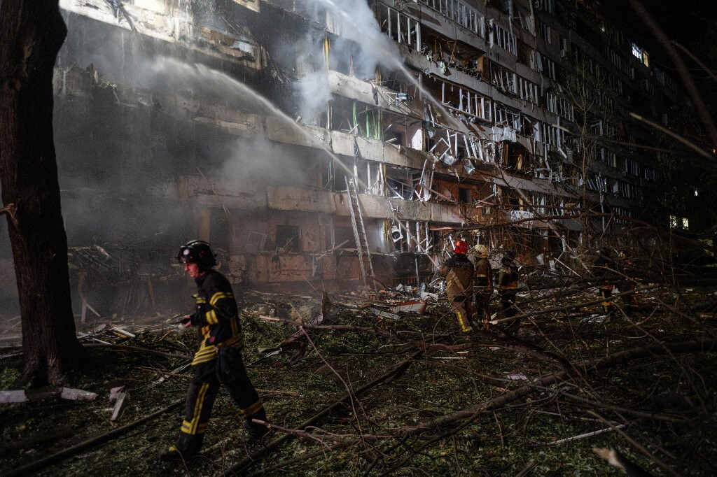 Missili balistici su Kiev, morti e feriti. Mosca: massiccio attacco alle strutture energetiche