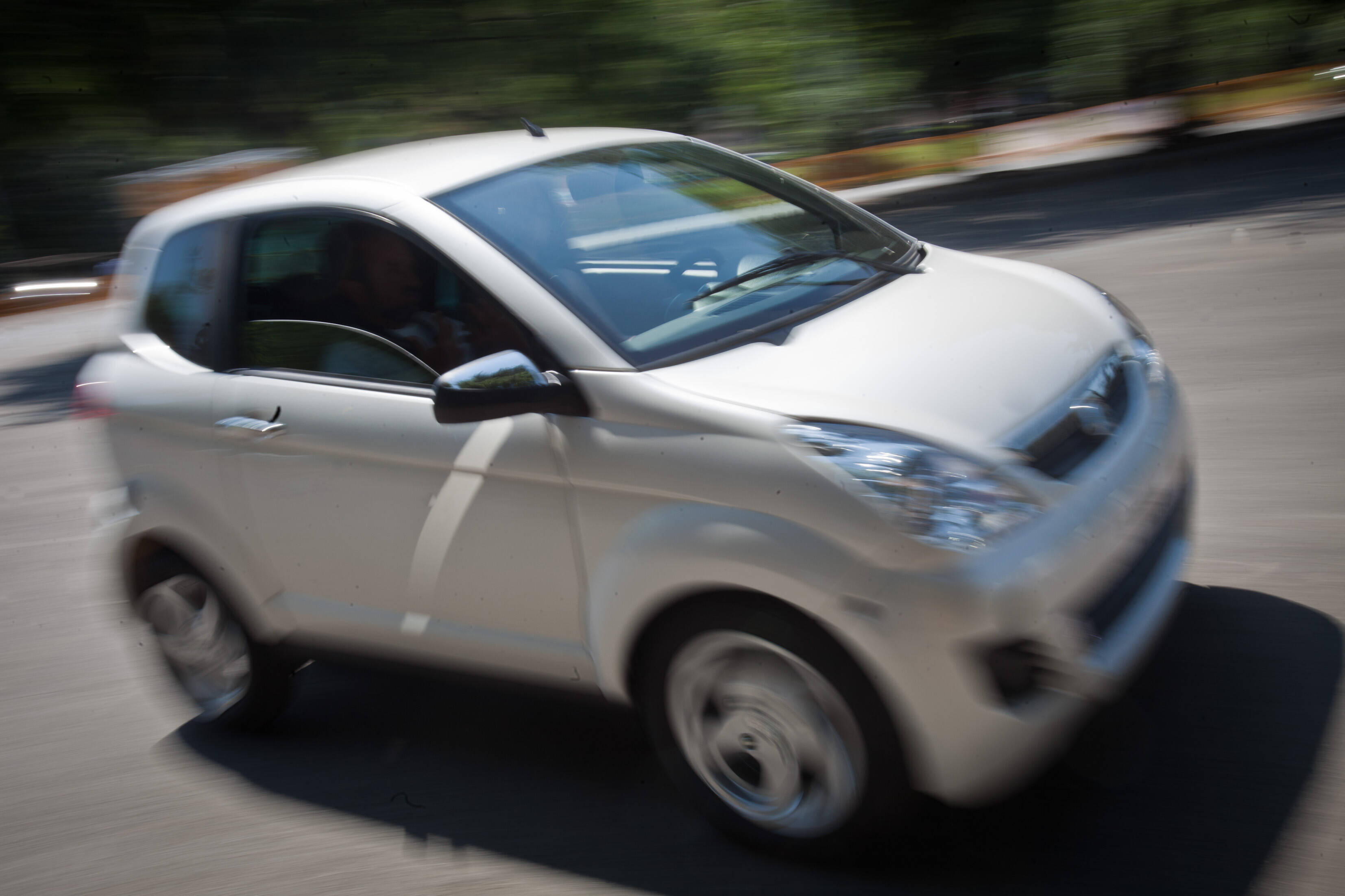 Codice della strada: stretta alle Minicar truccate e no alla patente B per i 17enni