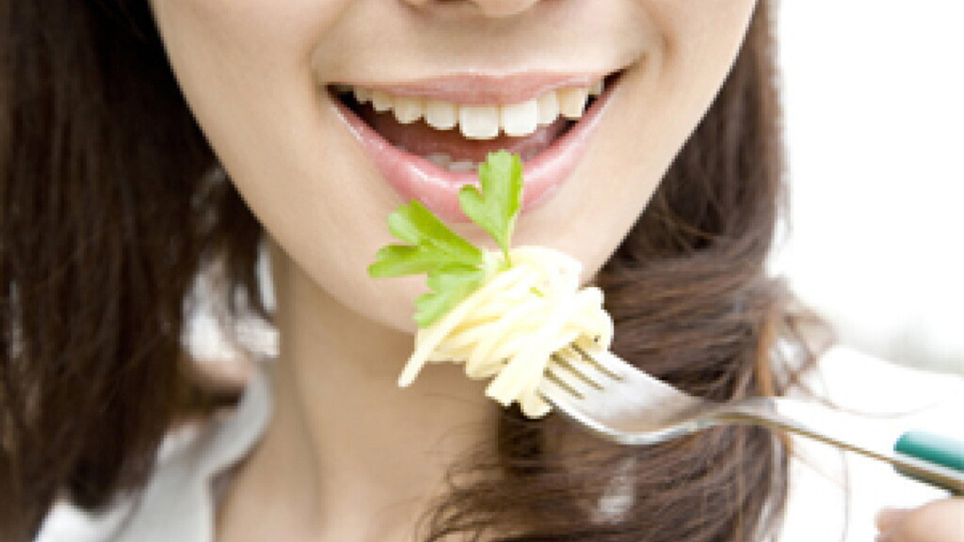 Il modo di mangiare cambia con l'età, il sesso e il peso