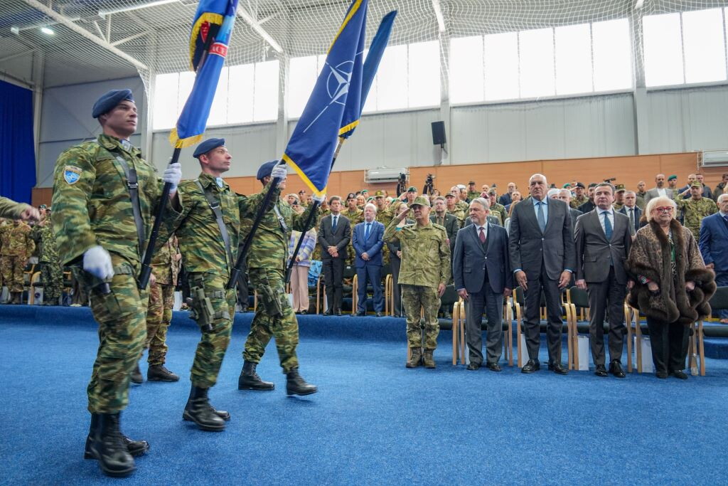 Crosetto in Kosovo: "Installare radar nei Balcani per la difesa anche del nostro Paese"