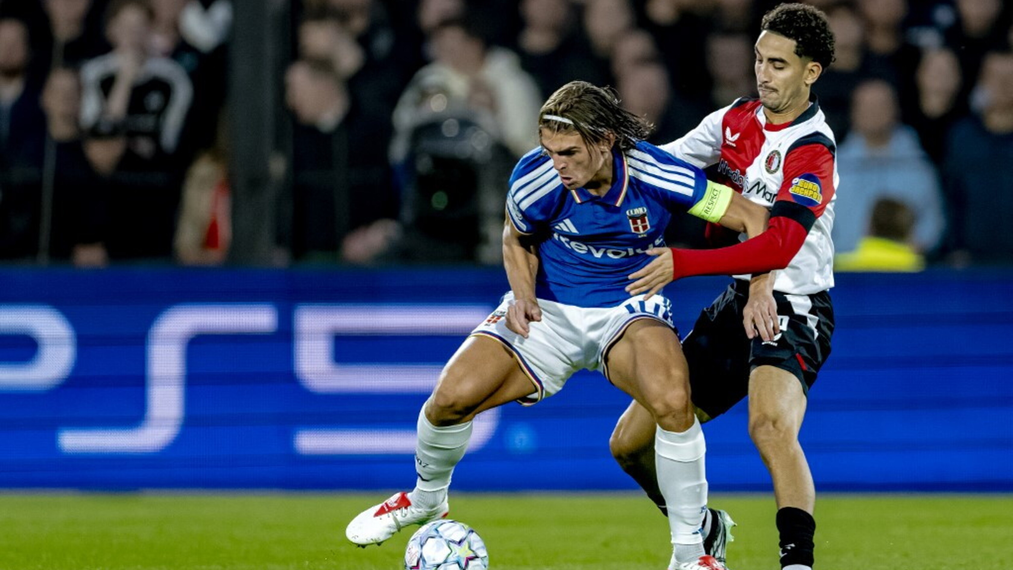 Prima battuta d'arresto in Europa per il Como, vince il Feyenoord 3-2