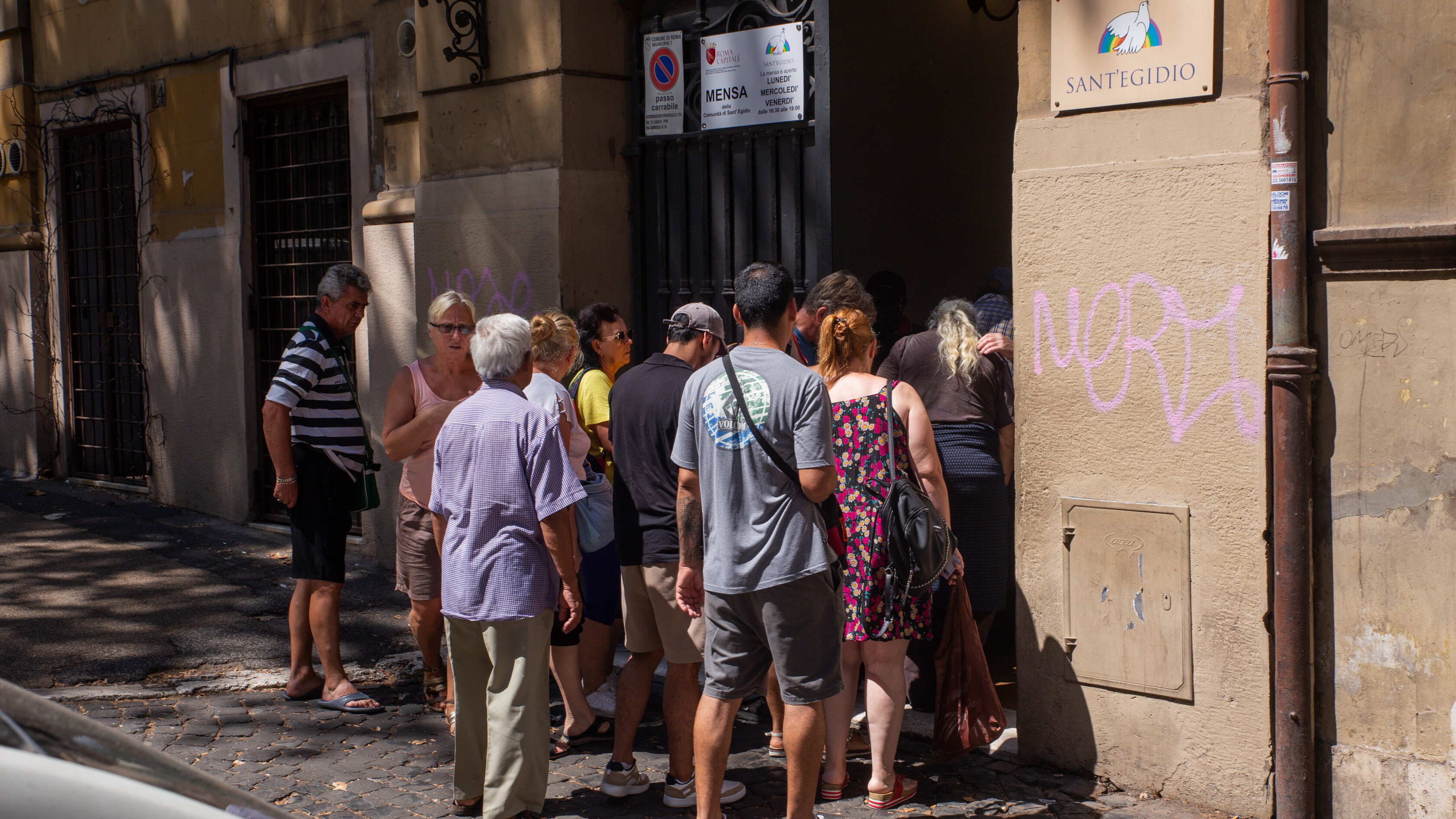 Istat: 5,4 milioni di persone in povertà assoluta nel 2025, pari al 9,3%