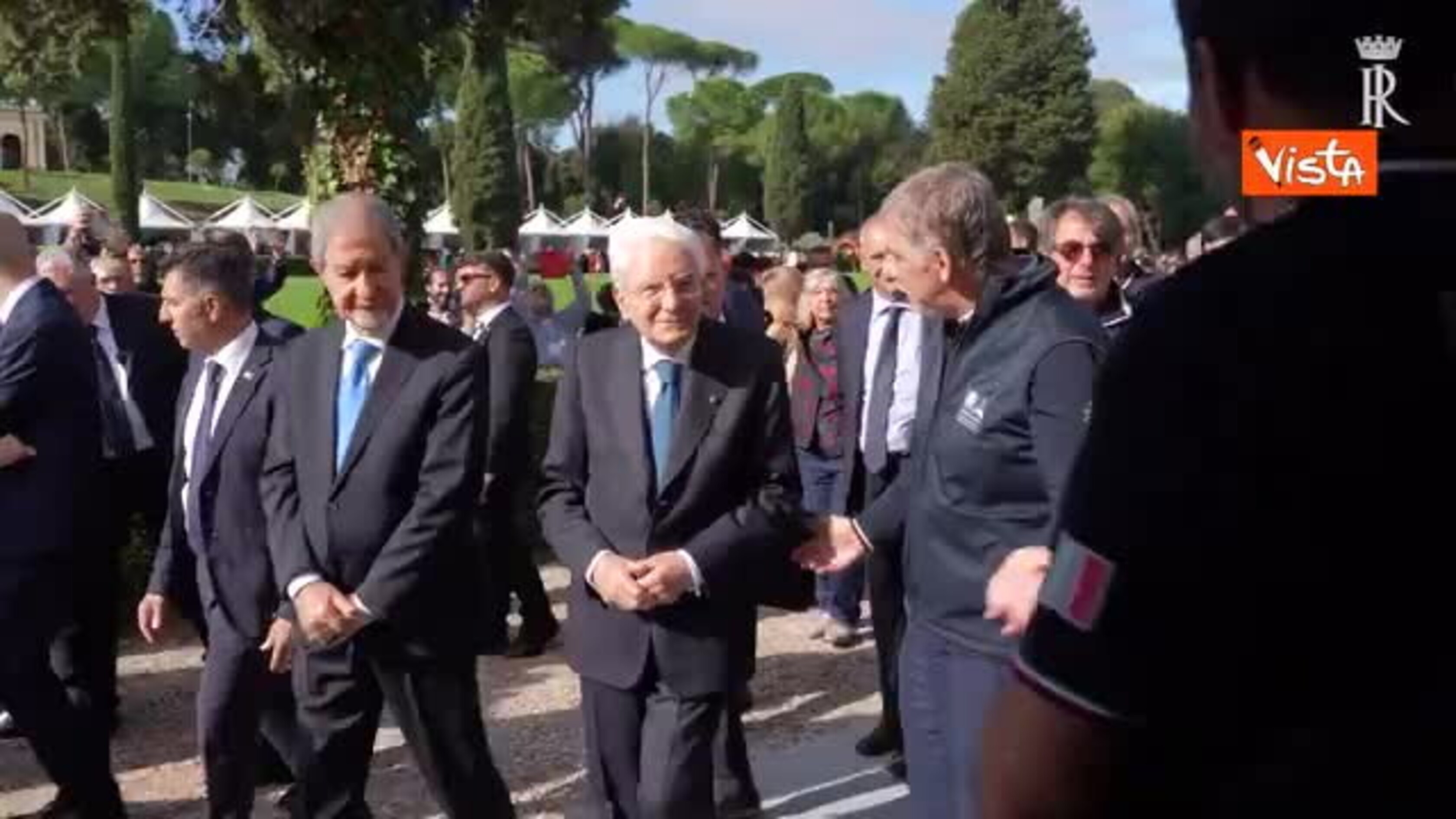 Mattarella al Villaggio Protezione civile riceve "passaporto del cittadino informato" da Ciciliano