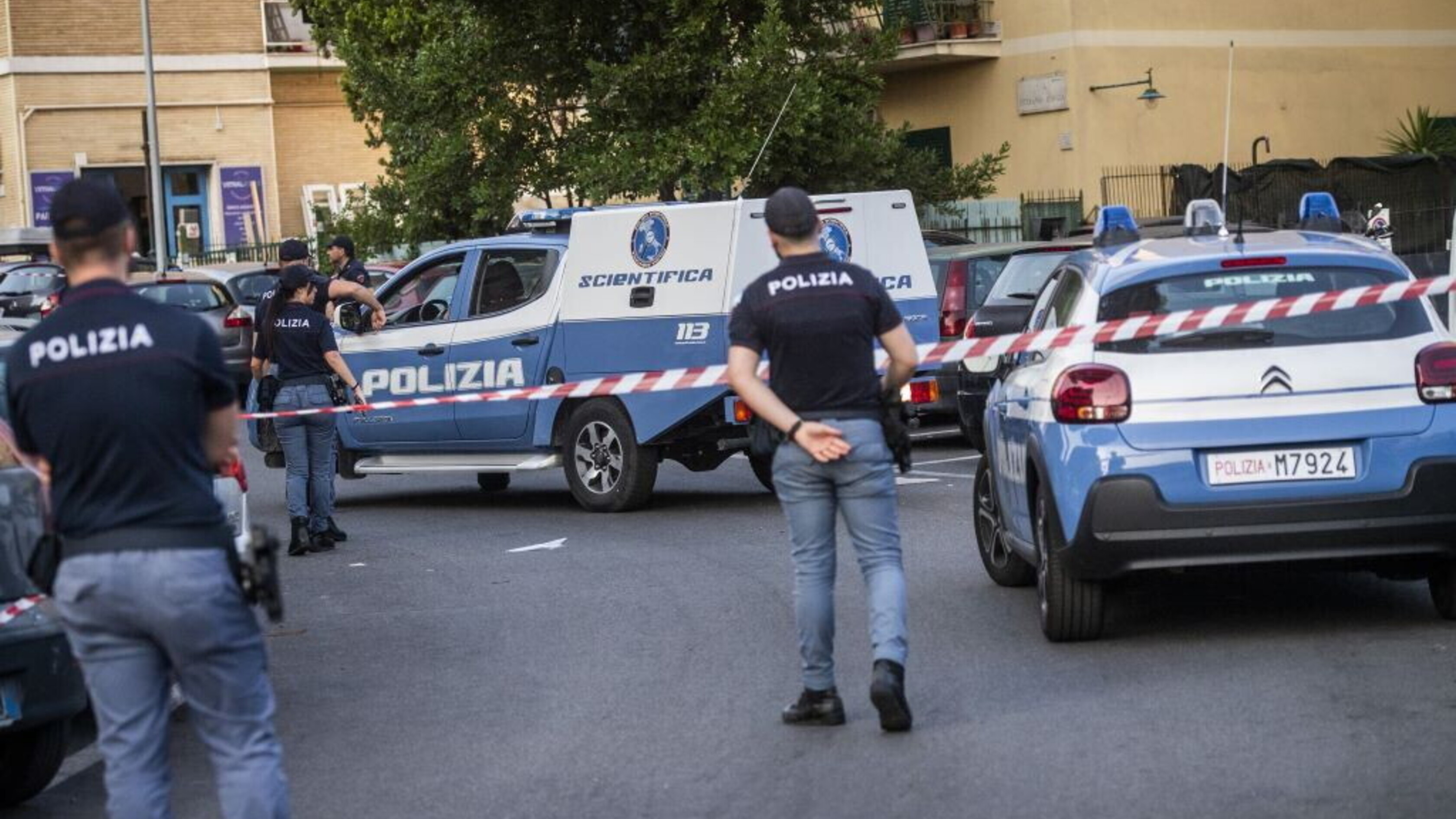 Mirandola, coppia di anziani trovata decapitata in casa: sentito il figlio