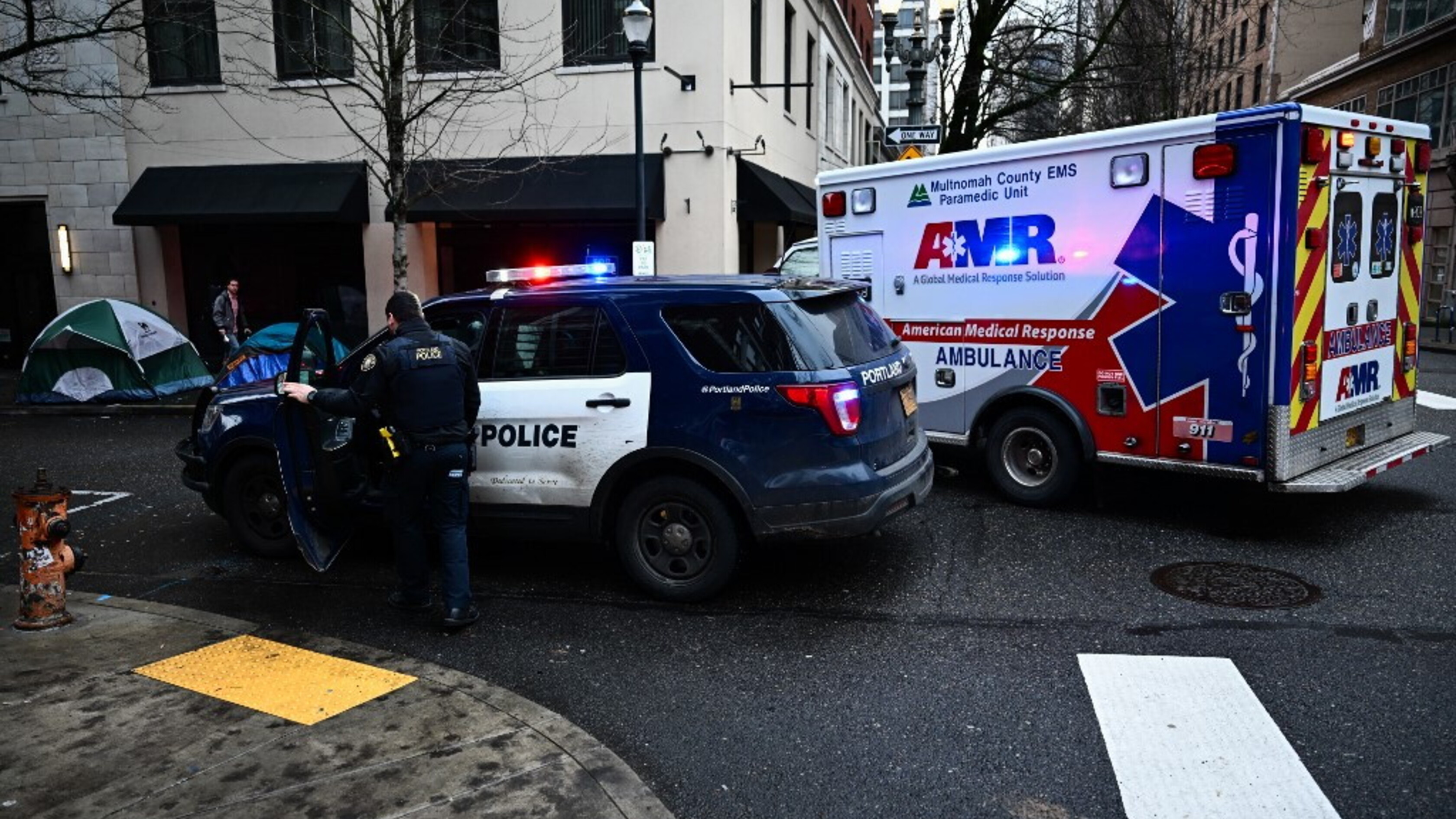 Sparatoria in una scuola elementare in Oregon: tre bambini morti, killer 16enne ucciso