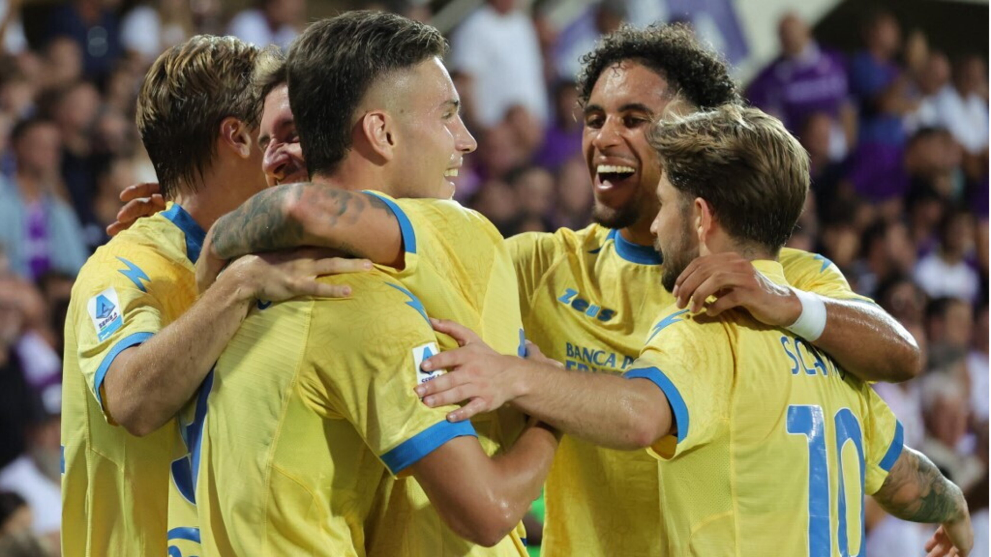 Tripletta di Raimondo, il Frosinone batte 4-2 il Sassuolo e vola al quarto posto