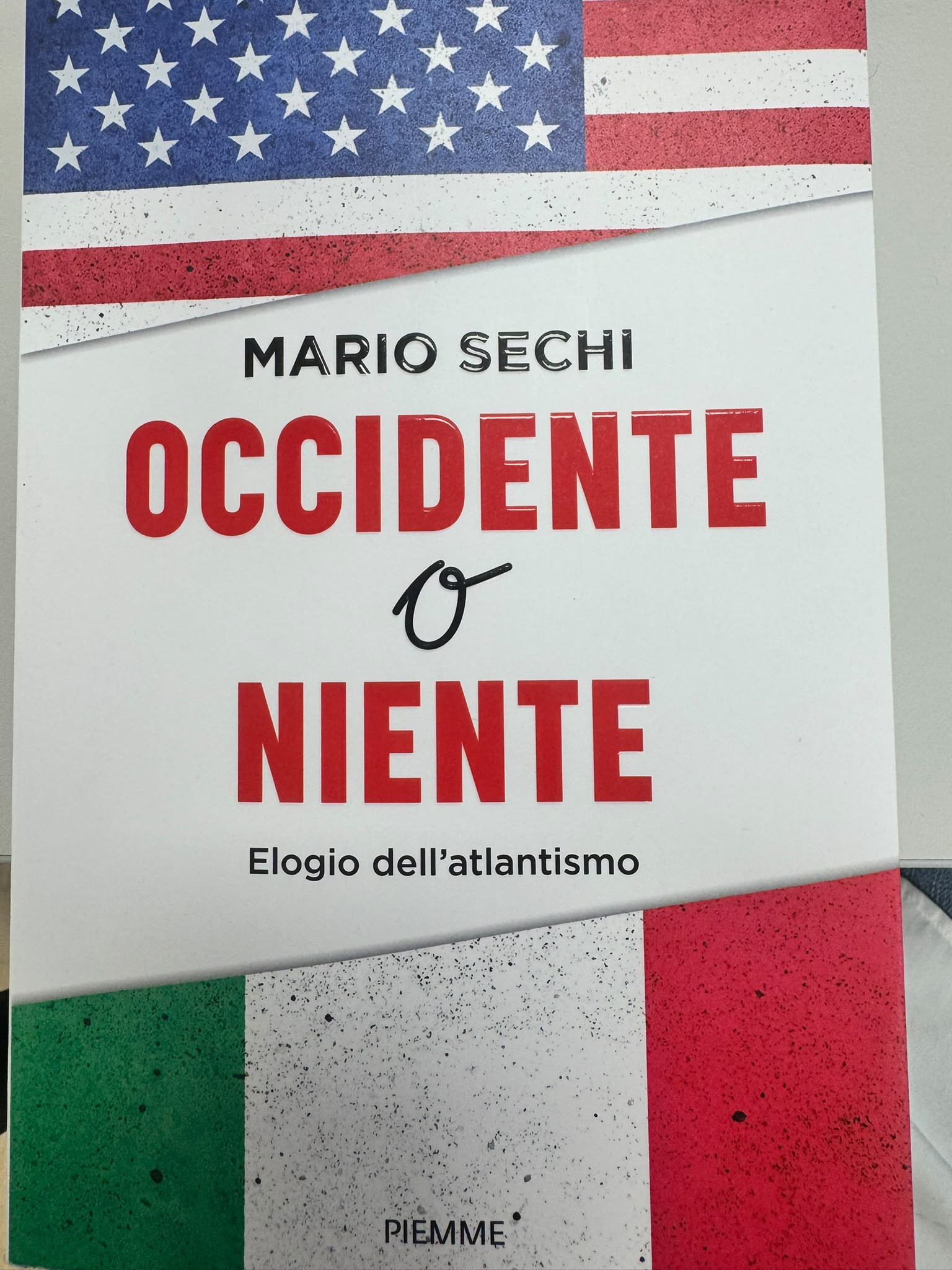 Mario Sechi racconta crisi e necessità dell'Occidente