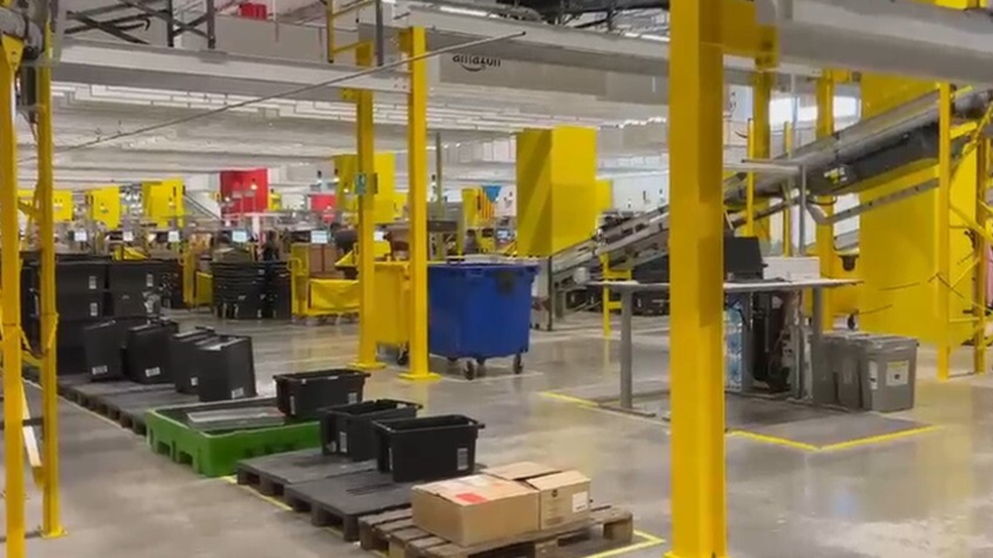 Amazon nelle Marche, 500 assunzioni a Jesi e obiettivo 1000 dipendenti
