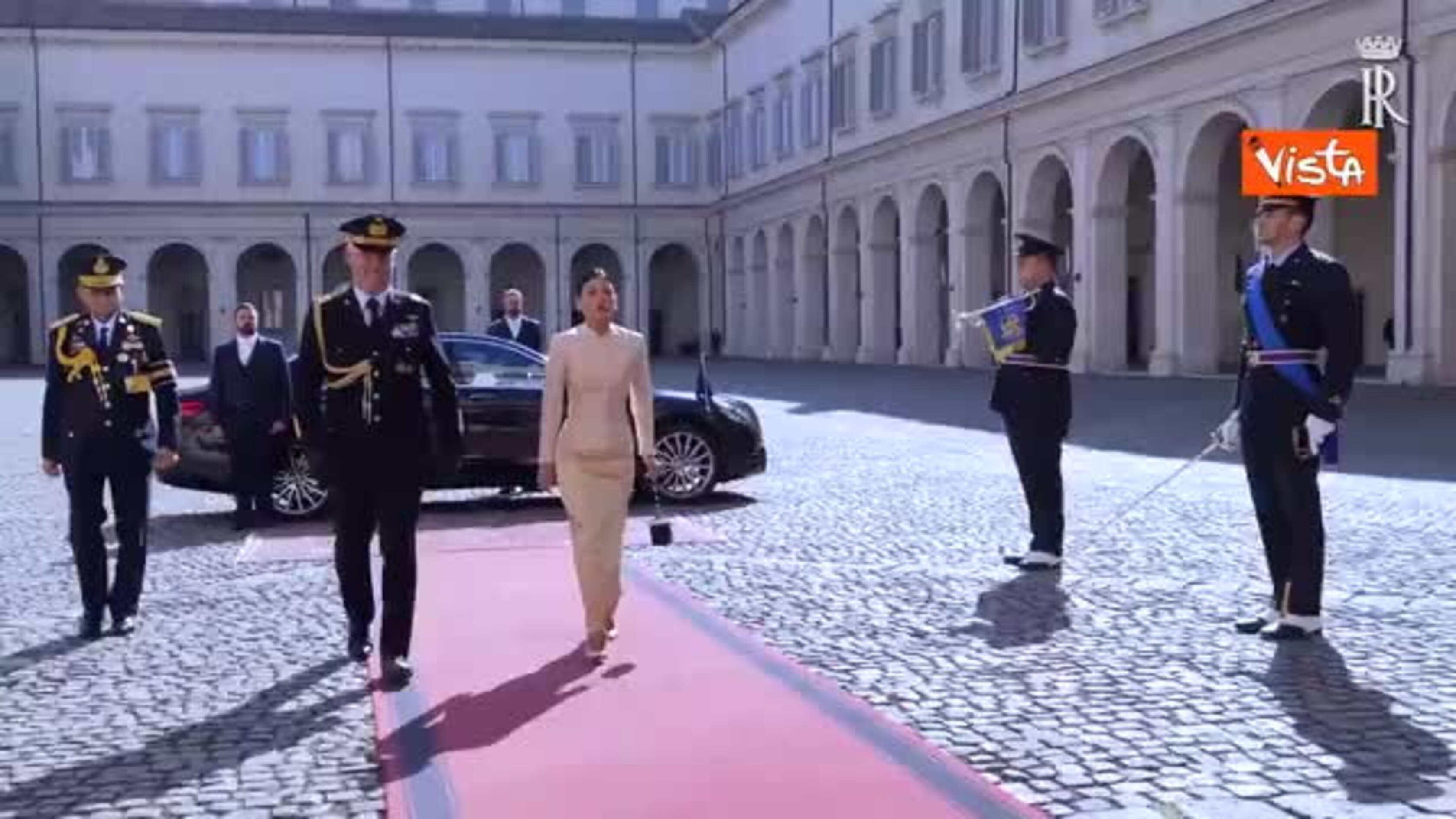 Mattarella conferisce la Gran Croce alla Principessa di Thailandia Sirivannavari