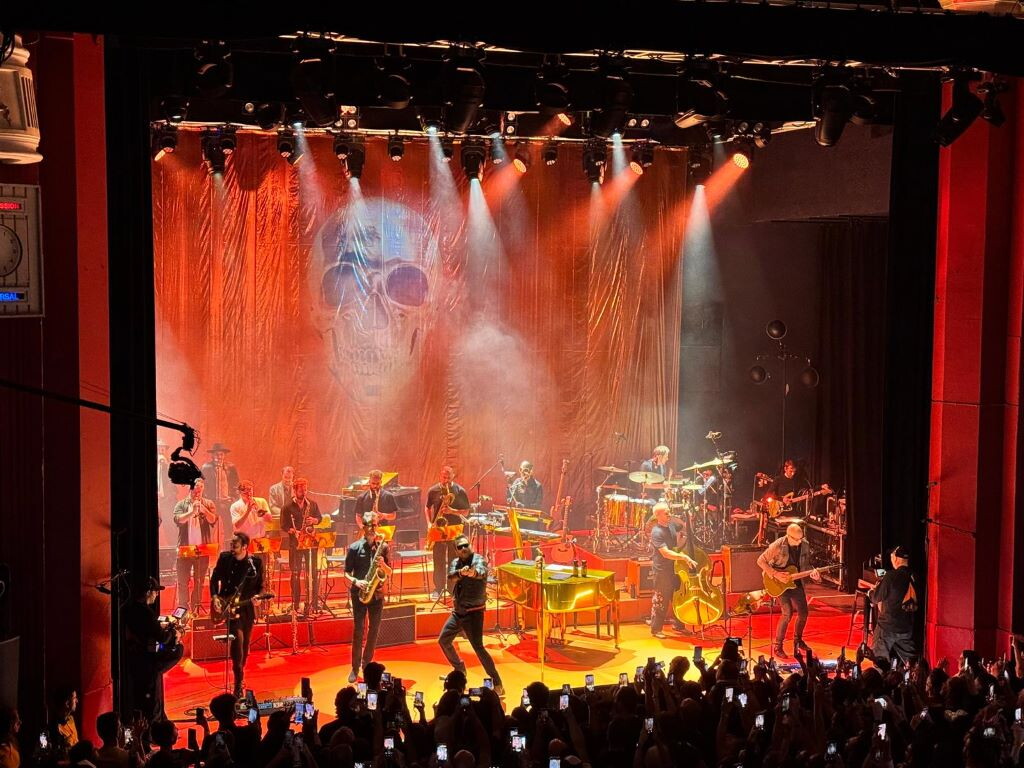 Cesare Cremonini riparte da Londra, la svolta rock di un ‘esordiente’ con 27 anni da pop s...
