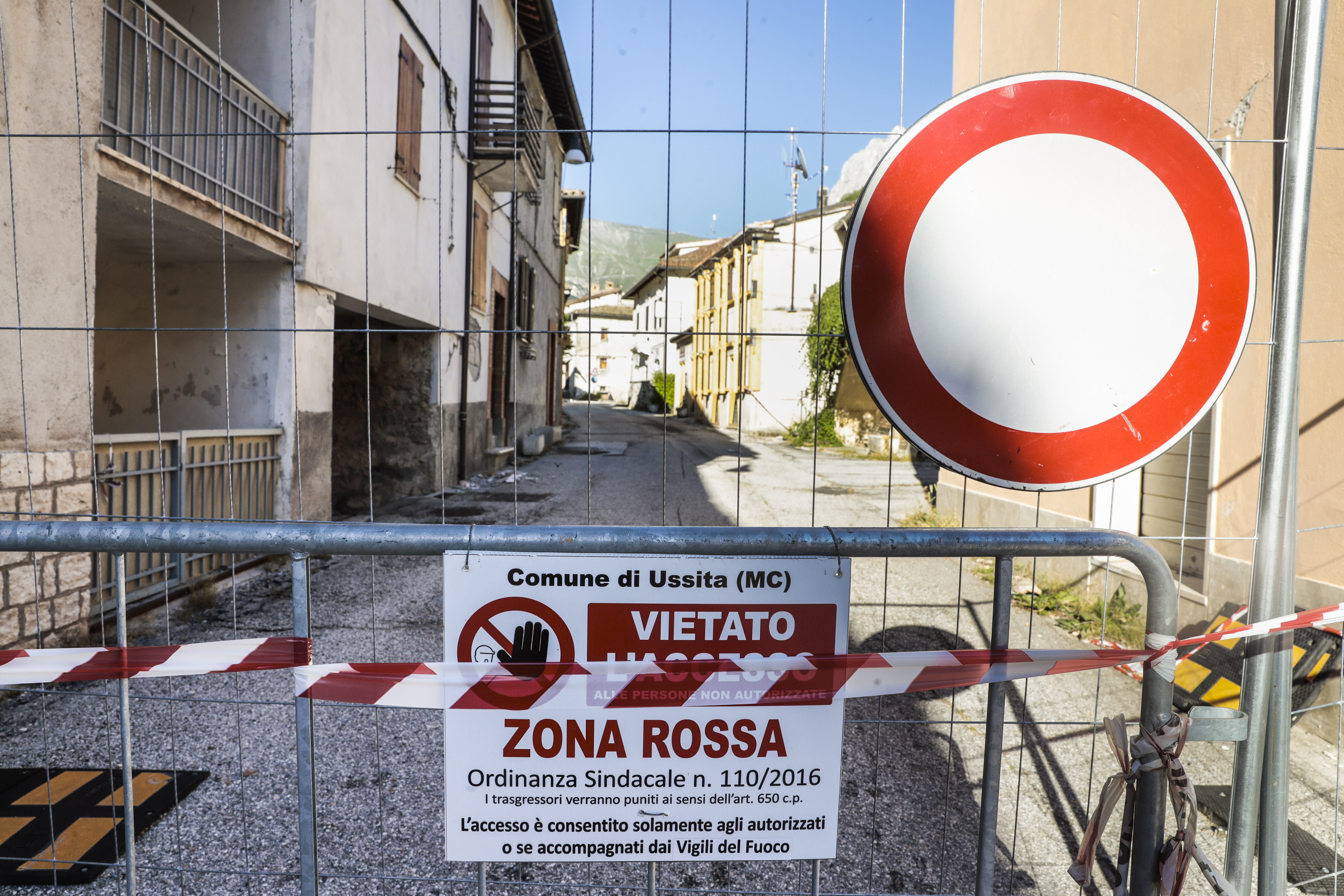 Truccavano gli appalti per i lavori di ricostruzione delle Marche, 8 arresti