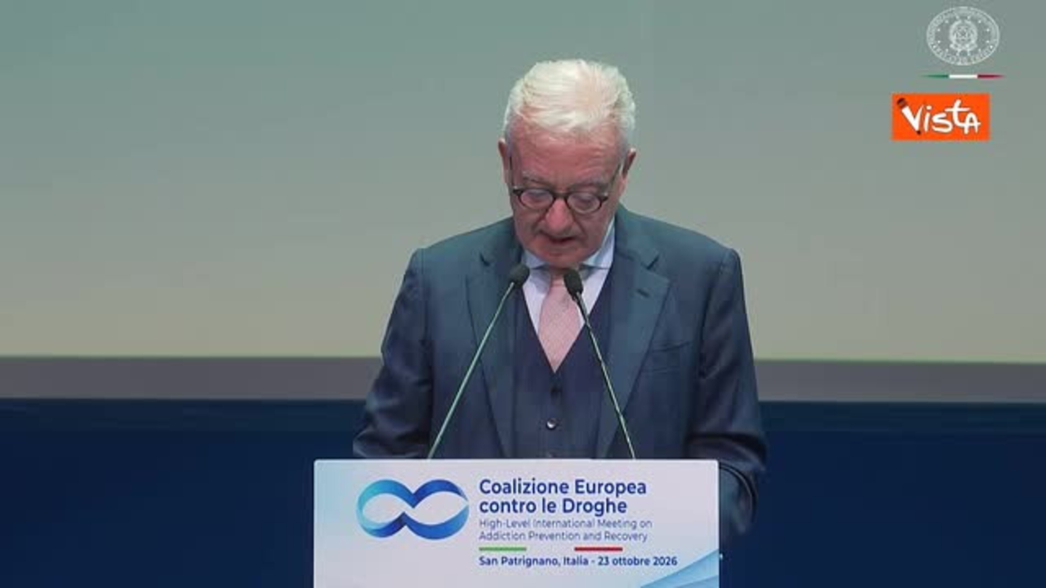 Mantovano: Dati scientifici sulla cannabis light confortano, scelte difficili a tutela dei minori