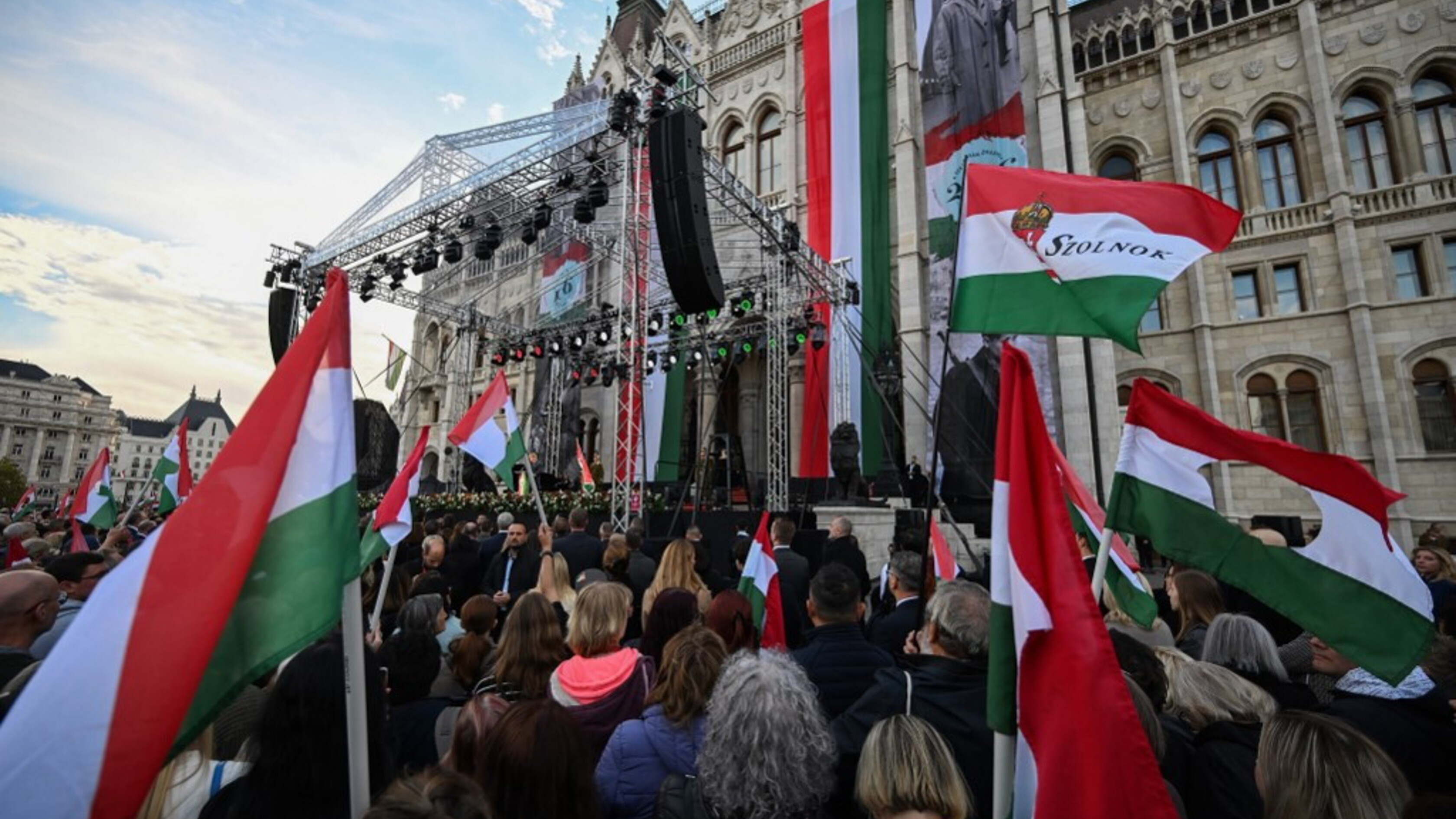 70 anni dalla rivolta antisovietica, l'Ungheria celebra l'anniversario con i vertici dell'Ue