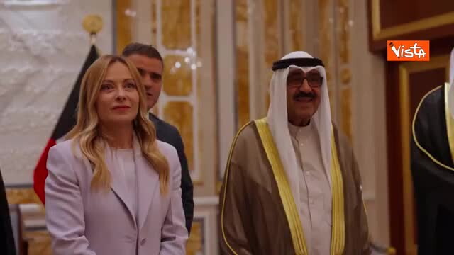 Meloni al bilaterale con l'Emiro Misha'al Al-Ahmad Al-Jaber Al Sabah al Bayan Palace di Kuwait City