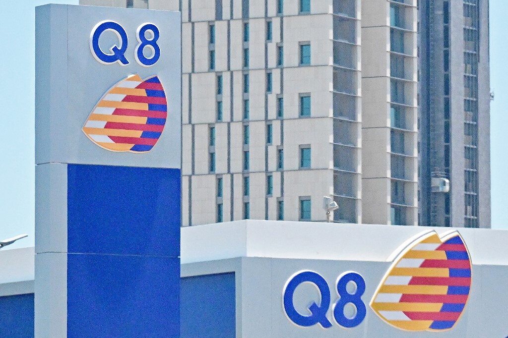 Carburanti, Meloni in Kuwait: "Q8 disponibile a prorogare il tetto su benzina e gasolio"