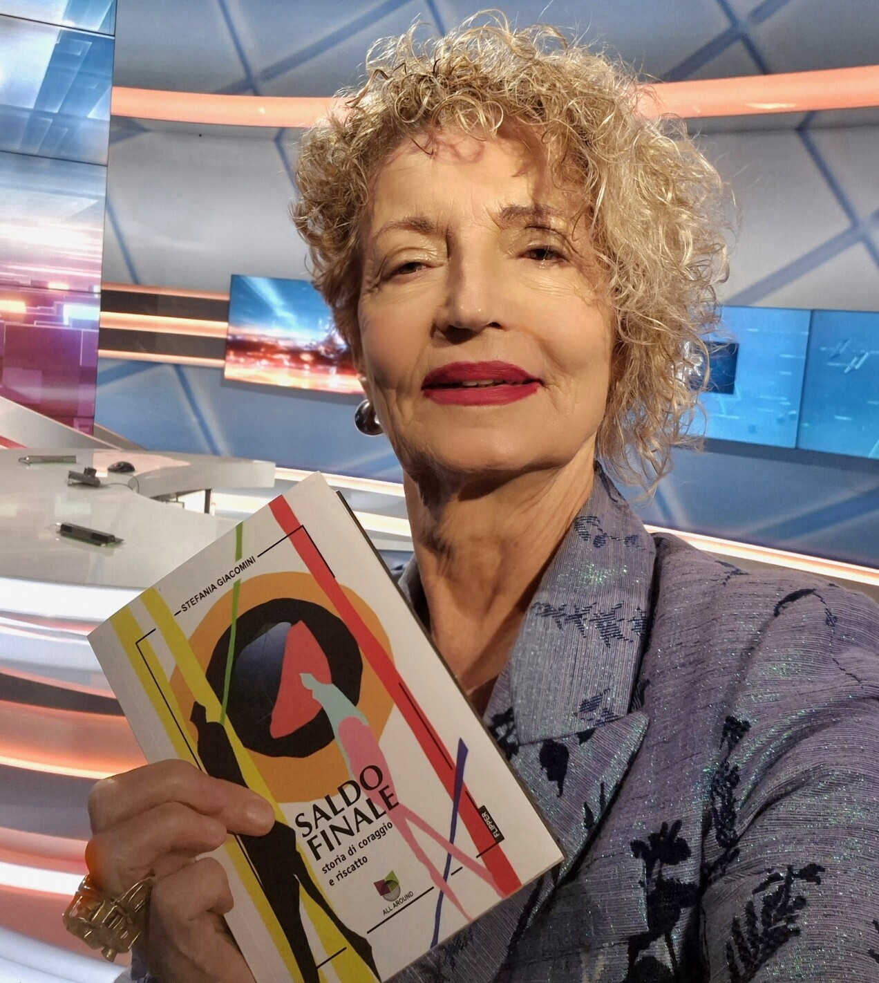 Dalle passerelle ai trafficanti, Stefania Giacomini torna con Saldo finale