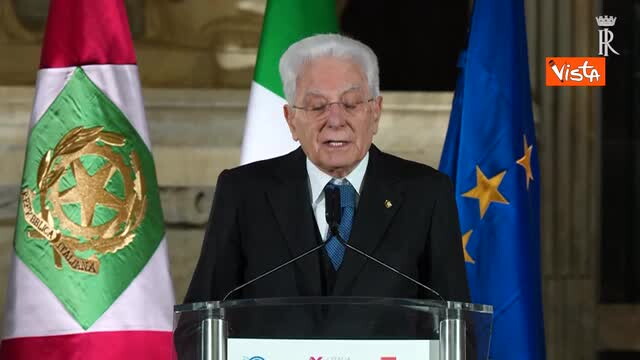 Mattarella: Unione Europea all'avanguardia nel disciplinare l'intelligenza artificiale