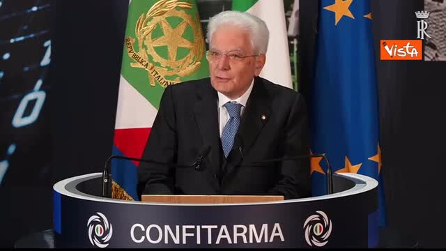 Mattarella: I valori della marineria sono libertà, fratellanza, solidarietà