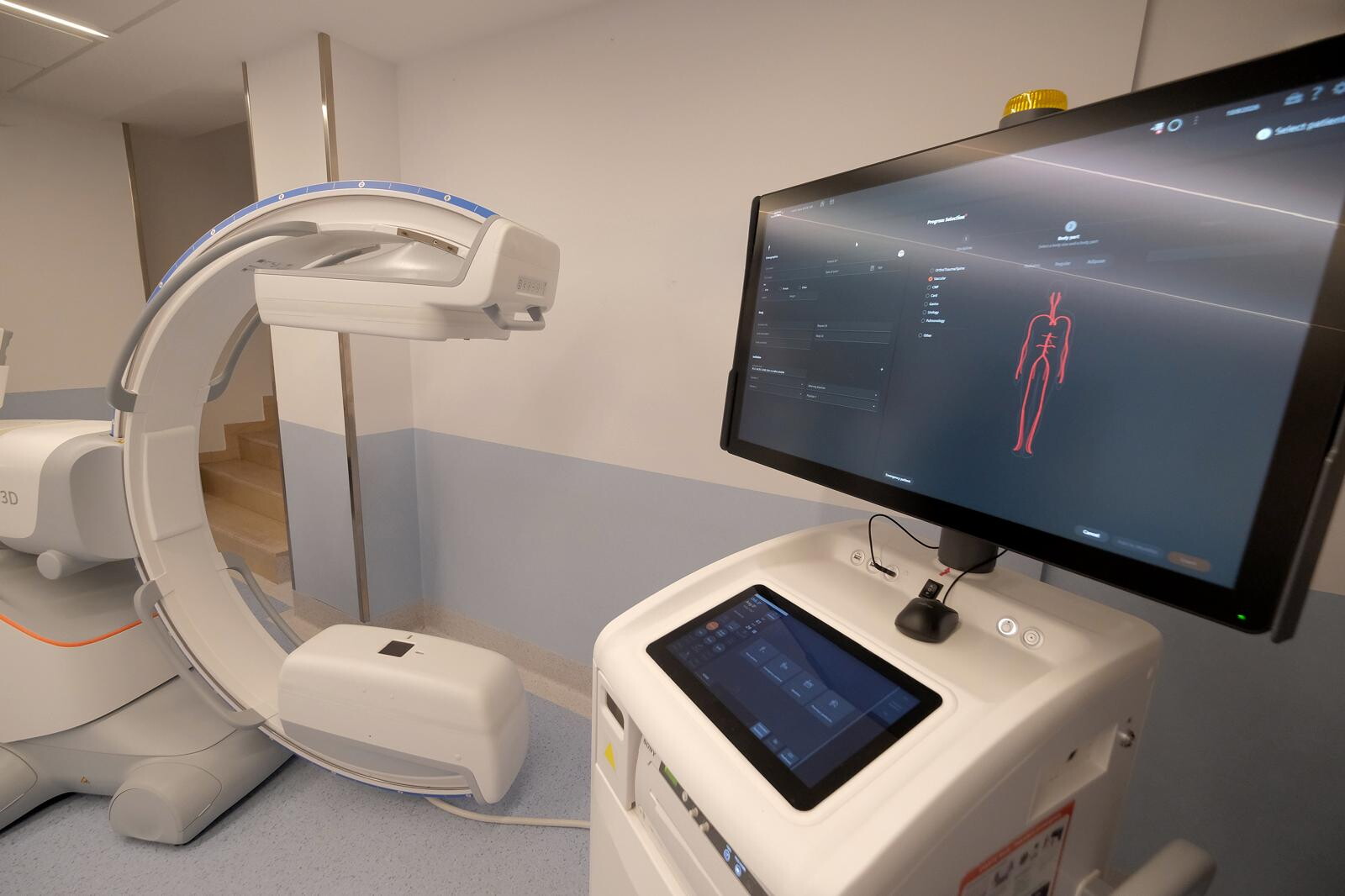 Il primo sistema robotizzato per la chirurgia vascolare