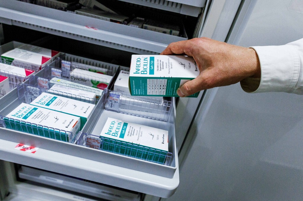 I modelli IA tendono a consigliare i farmaci più visibili sul web
