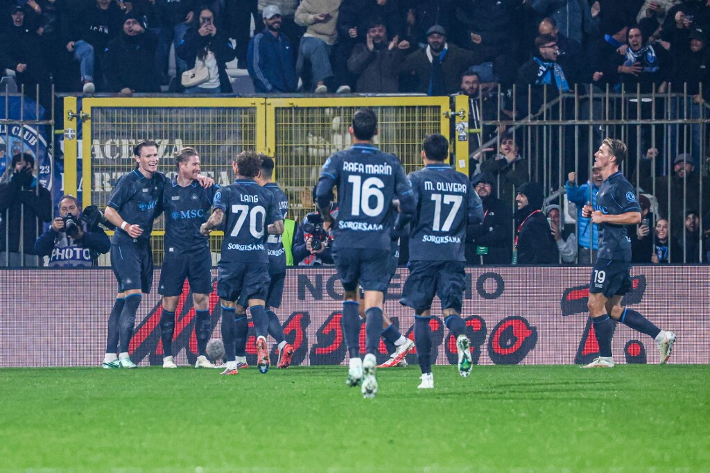 Spettacolo Napoli a Monza, Allegri serve il poker