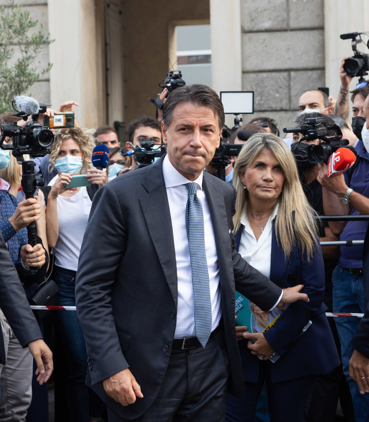 Il Movimento 5 Stelle alza tiro in vista della Manovra, è allarme urne 