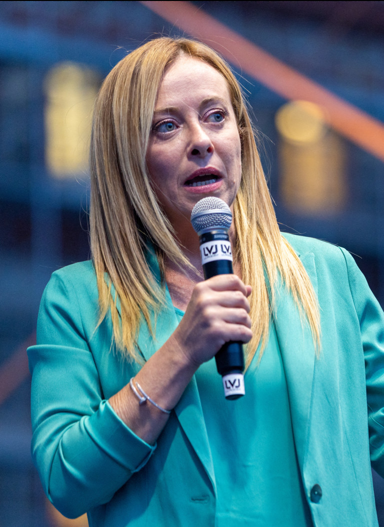 Meloni racconta al Nyt la destra candidata a guidare l’Italia