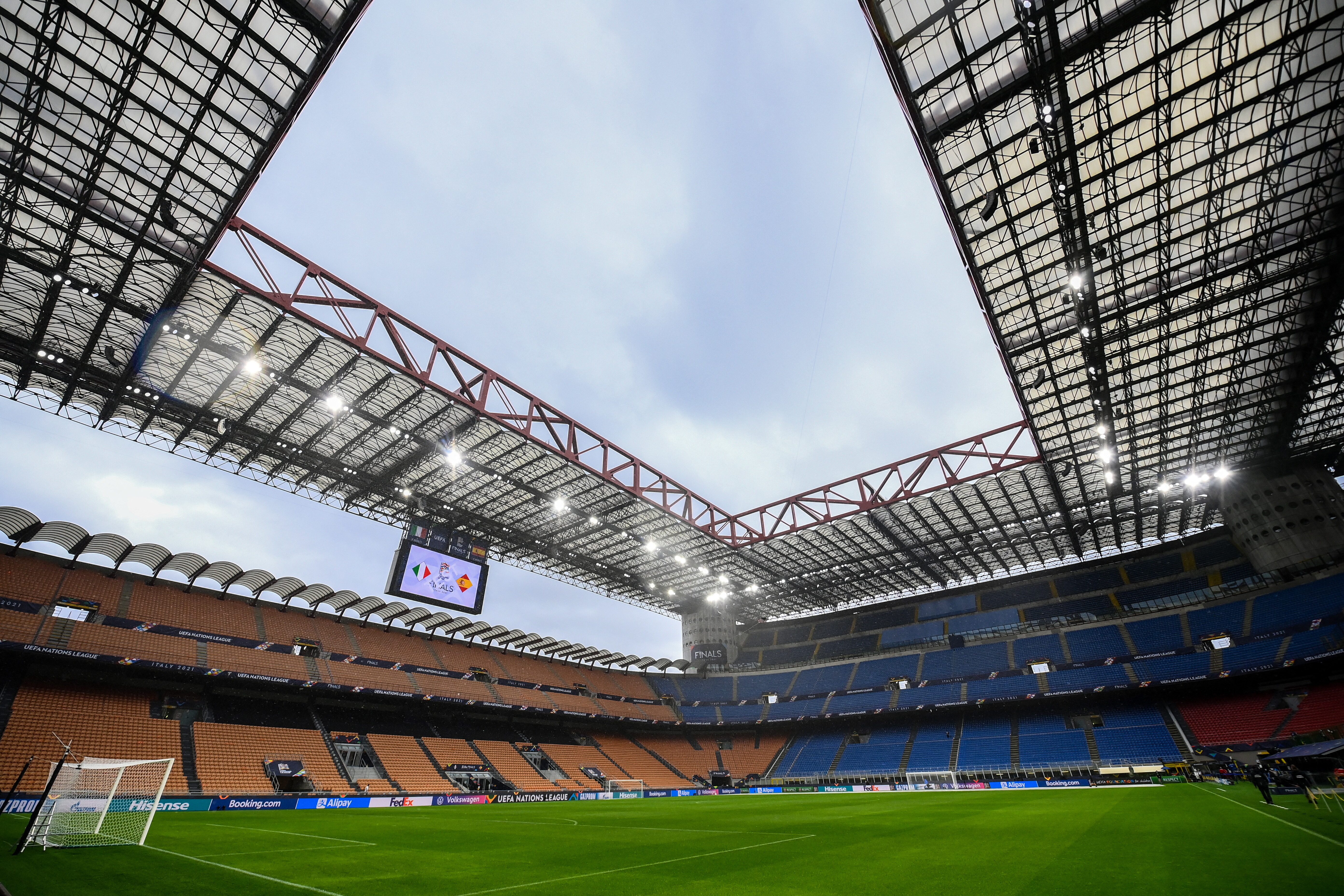San Siro: la proprietà passa dal Comune di Milano a Inter e Milan. E la procura indaga