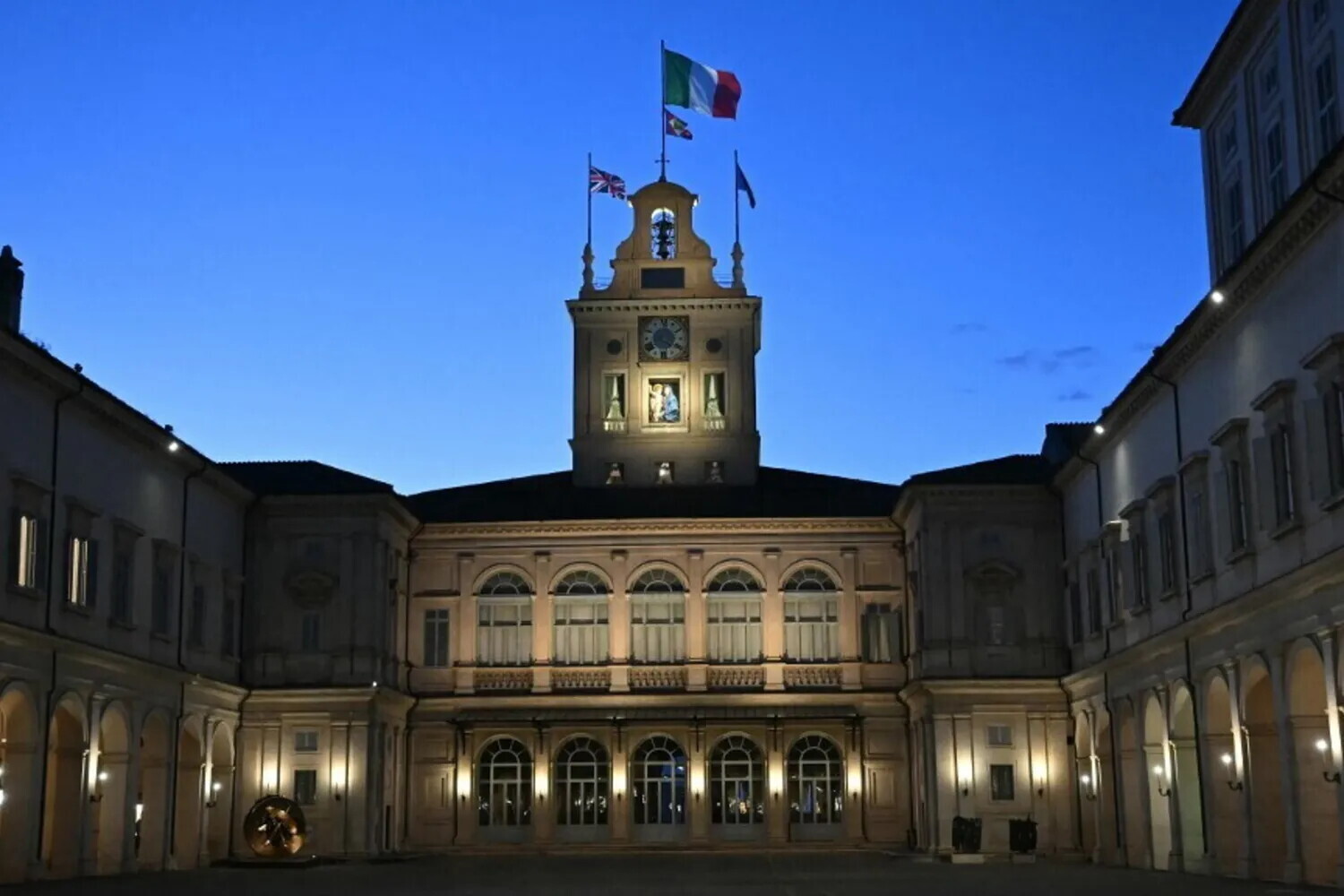 Referendum: non cambia la data. Mattarella firma il decreto